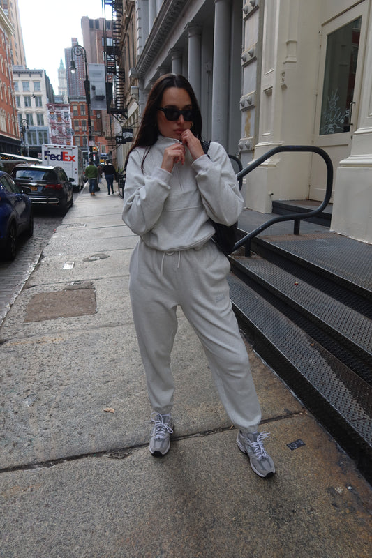 QUARTER ZIP SWEATSHIRT 2.0 - HEATHER GRAY