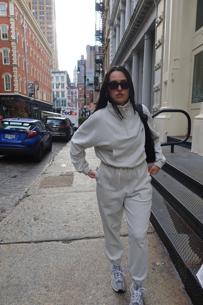 QUARTER ZIP SWEATSHIRT 2.0 - HEATHER GRAY
